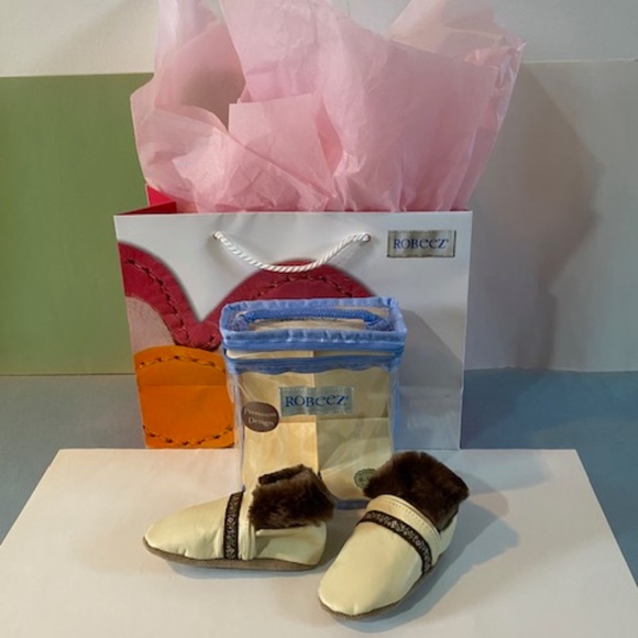 ROBEEZ Soft Sole Baby Shoes (Premium Design) - Picture 1 of 4